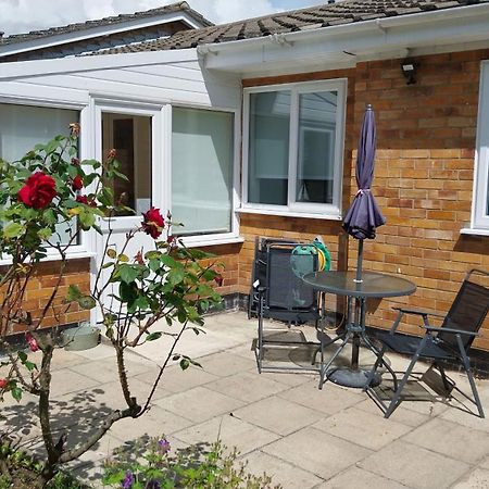 Beautiful 3-Bed Bungalow Kessingland Rural Retreat 洛斯托夫特 外观 照片